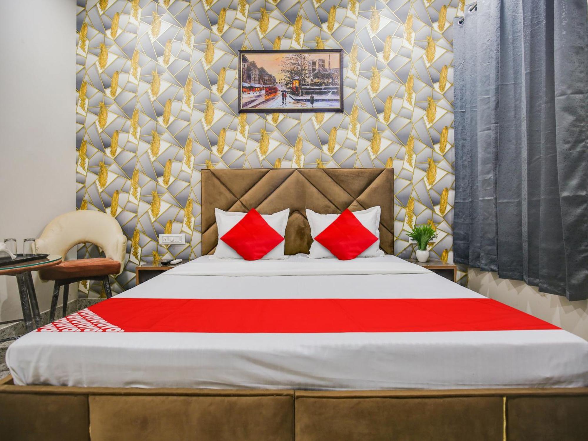 Hotel O Silver Sky Ludhiana Eksteriør billede