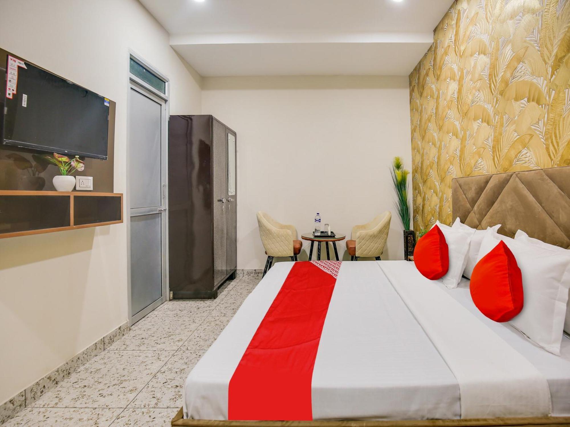 Hotel O Silver Sky Ludhiana Eksteriør billede